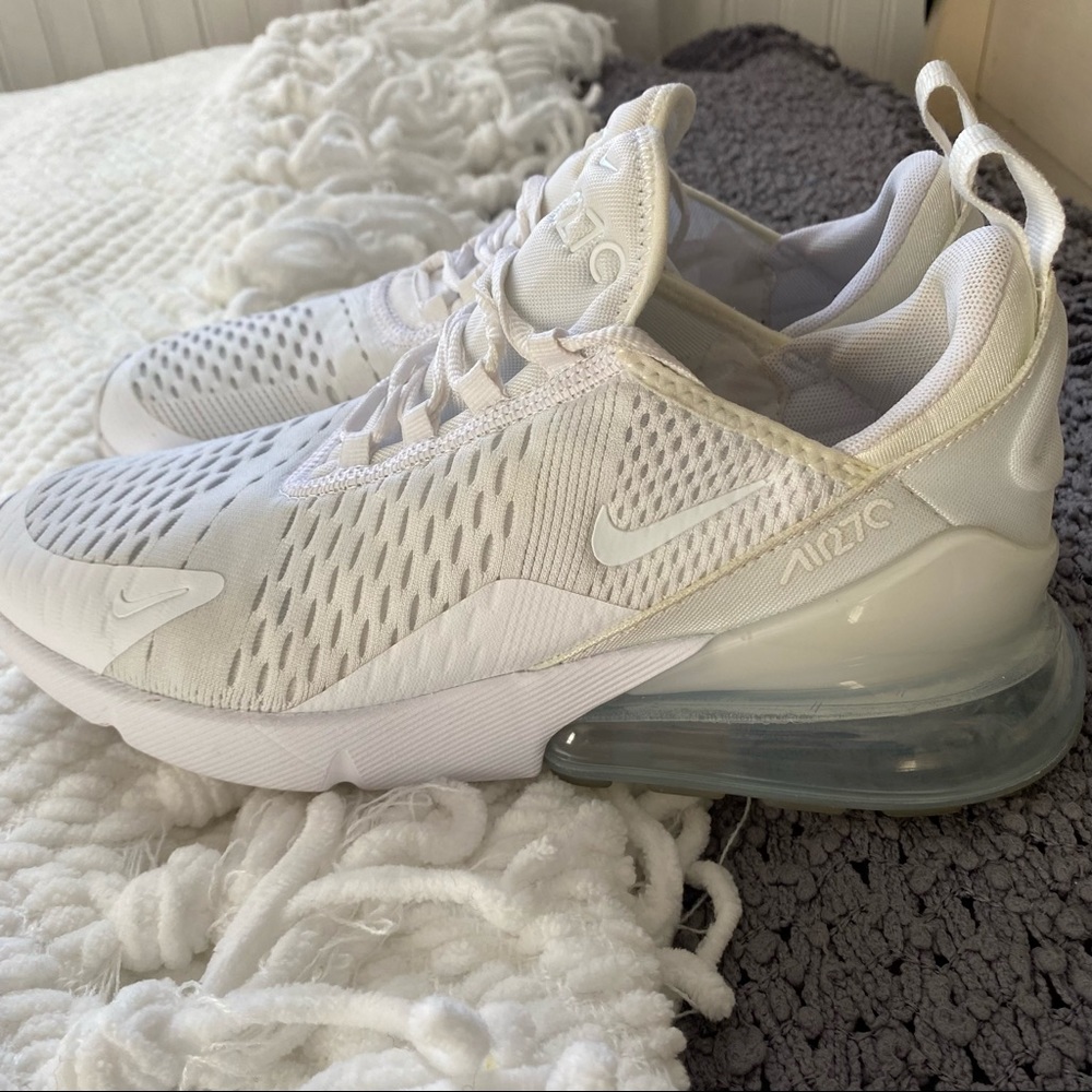 Nike Air Max 270 Y 6.5/Women’s 8